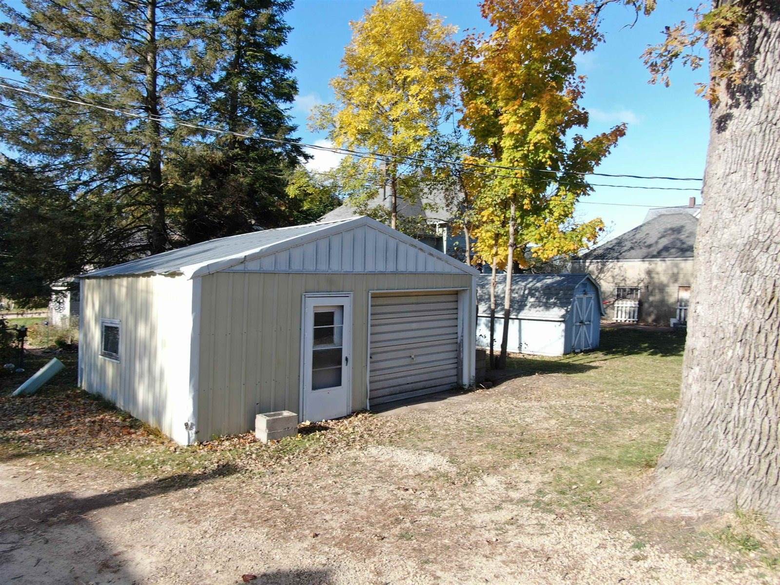 323 Spring St, Hillsboro, WI 54634