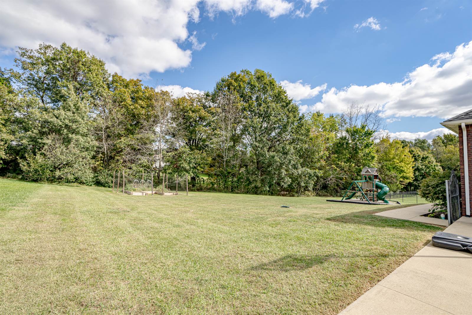 578 Deer Run Way, Elizabethtown, KY 42701