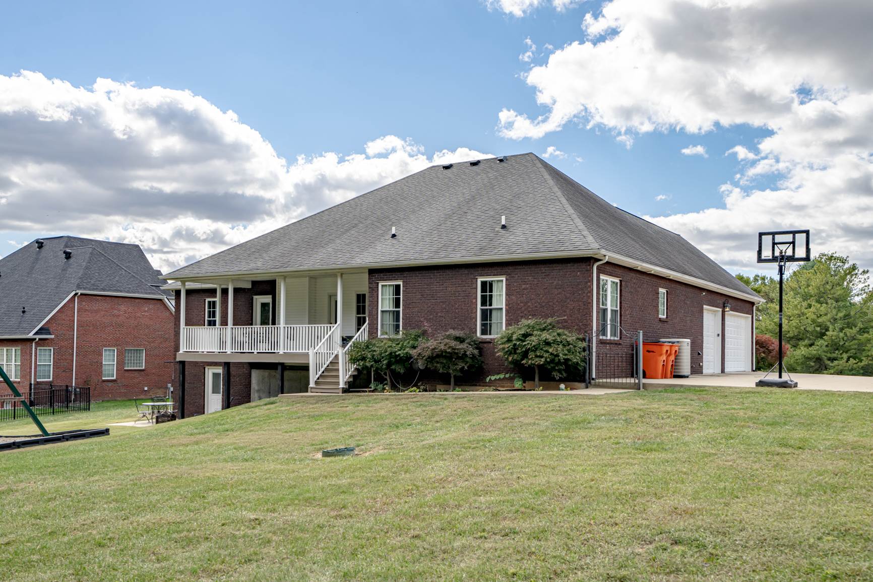 578 Deer Run Way, Elizabethtown, KY 42701