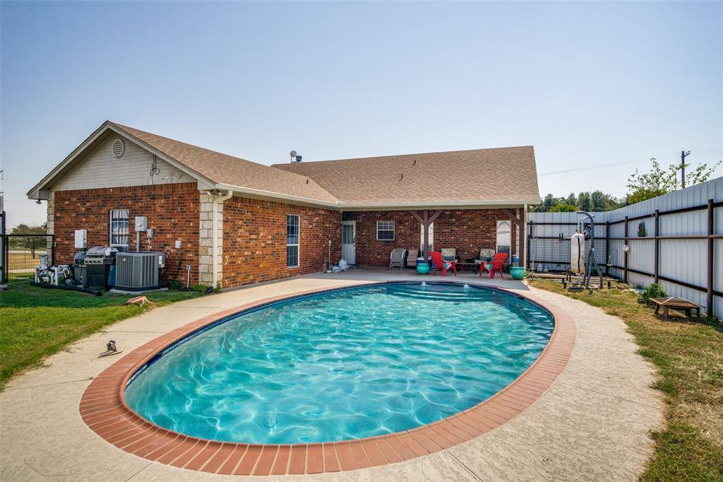 344 Mark Layne Road, Weatherford, TX 76088