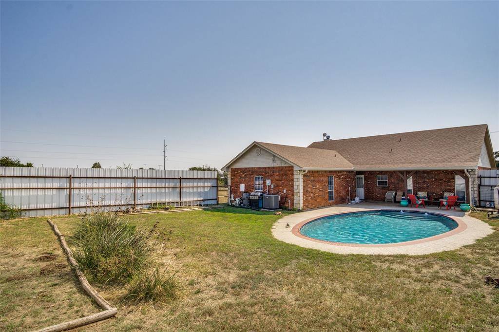 344 Mark Layne Road, Weatherford, TX 76088