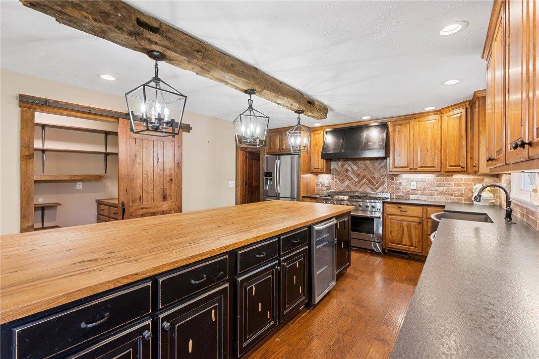 141 Monks Rd., Clinton Township, PA 16056