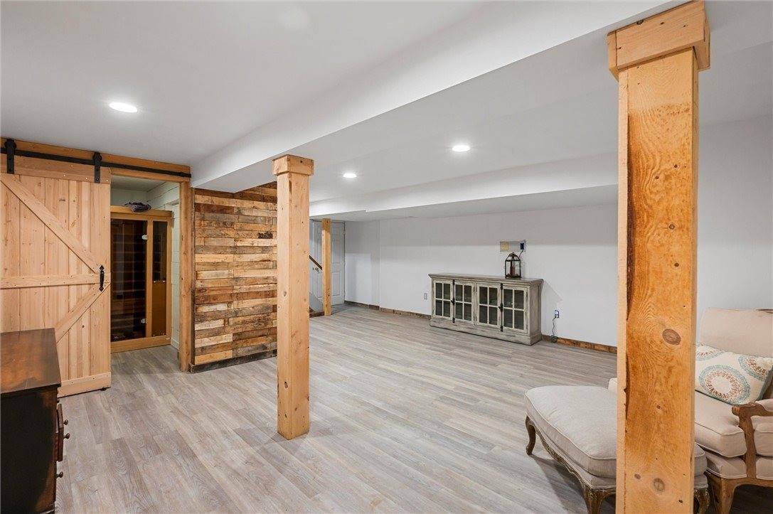 141 Monks Rd., Clinton Township, PA 16056