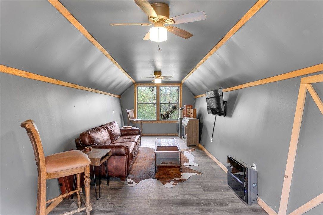 141 Monks Rd., Clinton Township, PA 16056