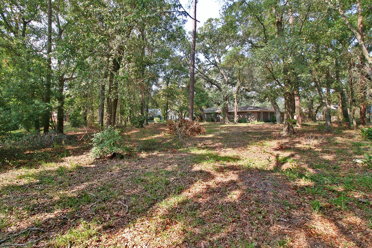 304 Fairview Dr, Biloxi, MS 39531