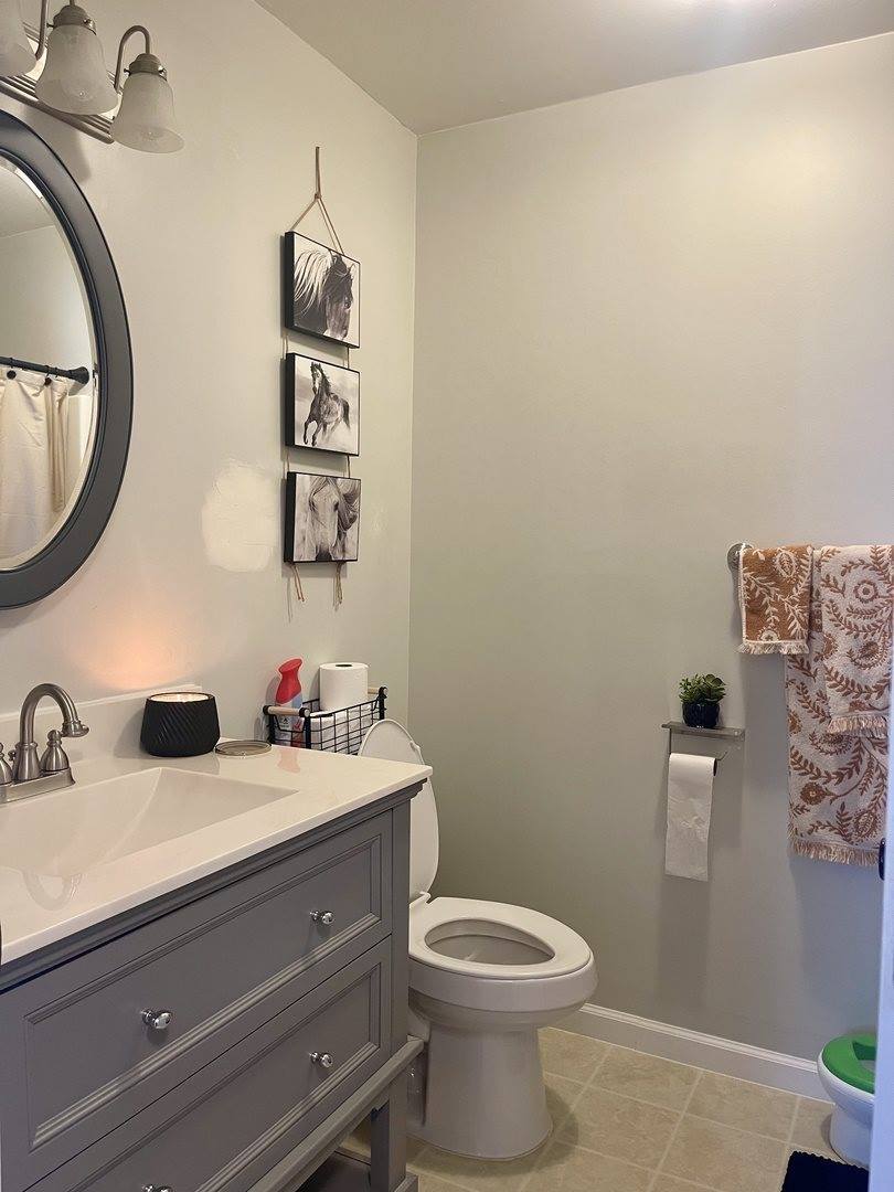 435 Lucerne Lane, DeKalb, IL 60115