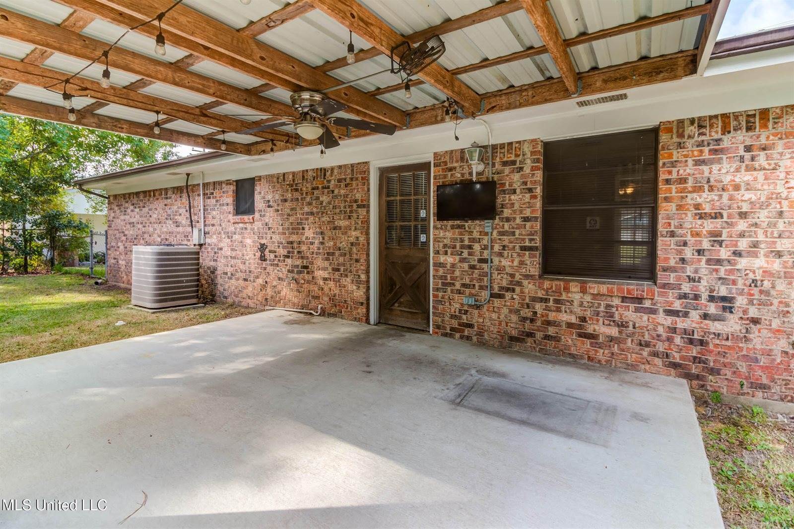 114 Evergreen Drive, D'Iberville, MS 39540