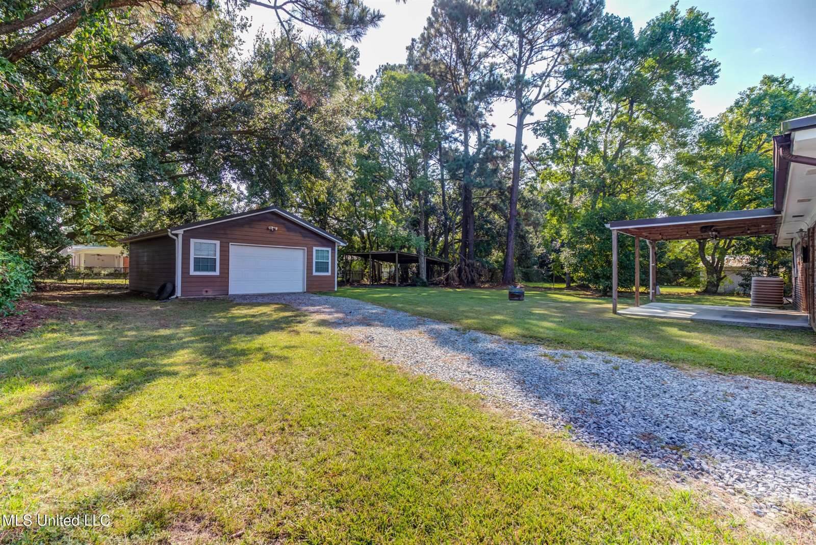 114 Evergreen Drive, D'Iberville, MS 39540