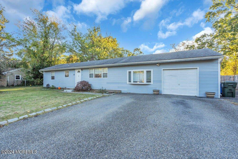 15 Blake Drive, Howell, NJ 07731