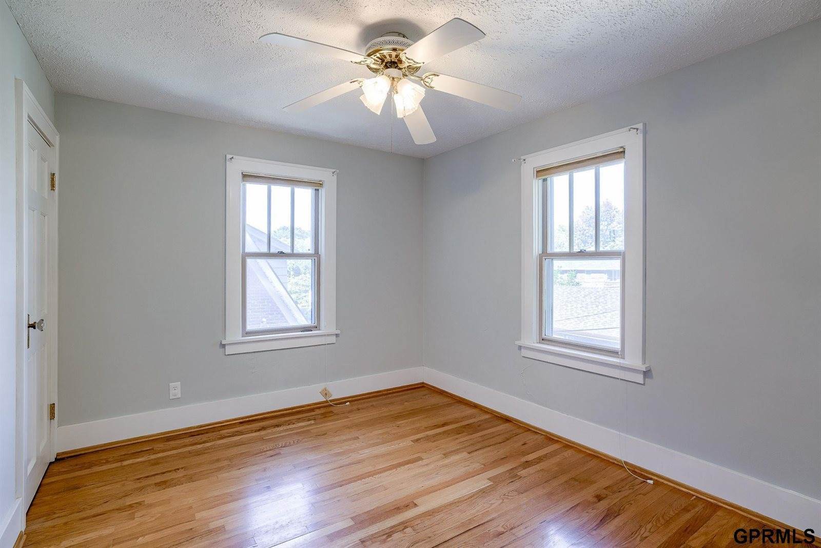 5610 Howard Street, Omaha, NE 68106