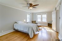 5610 Howard Street, Omaha, NE 68106