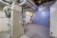 5610 Howard Street, Omaha, NE 68106