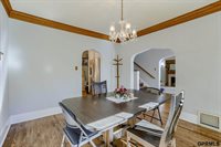 5610 Howard Street, Omaha, NE 68106