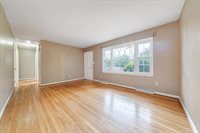 3708 Antietam Dr, Roanoke, VA 24018