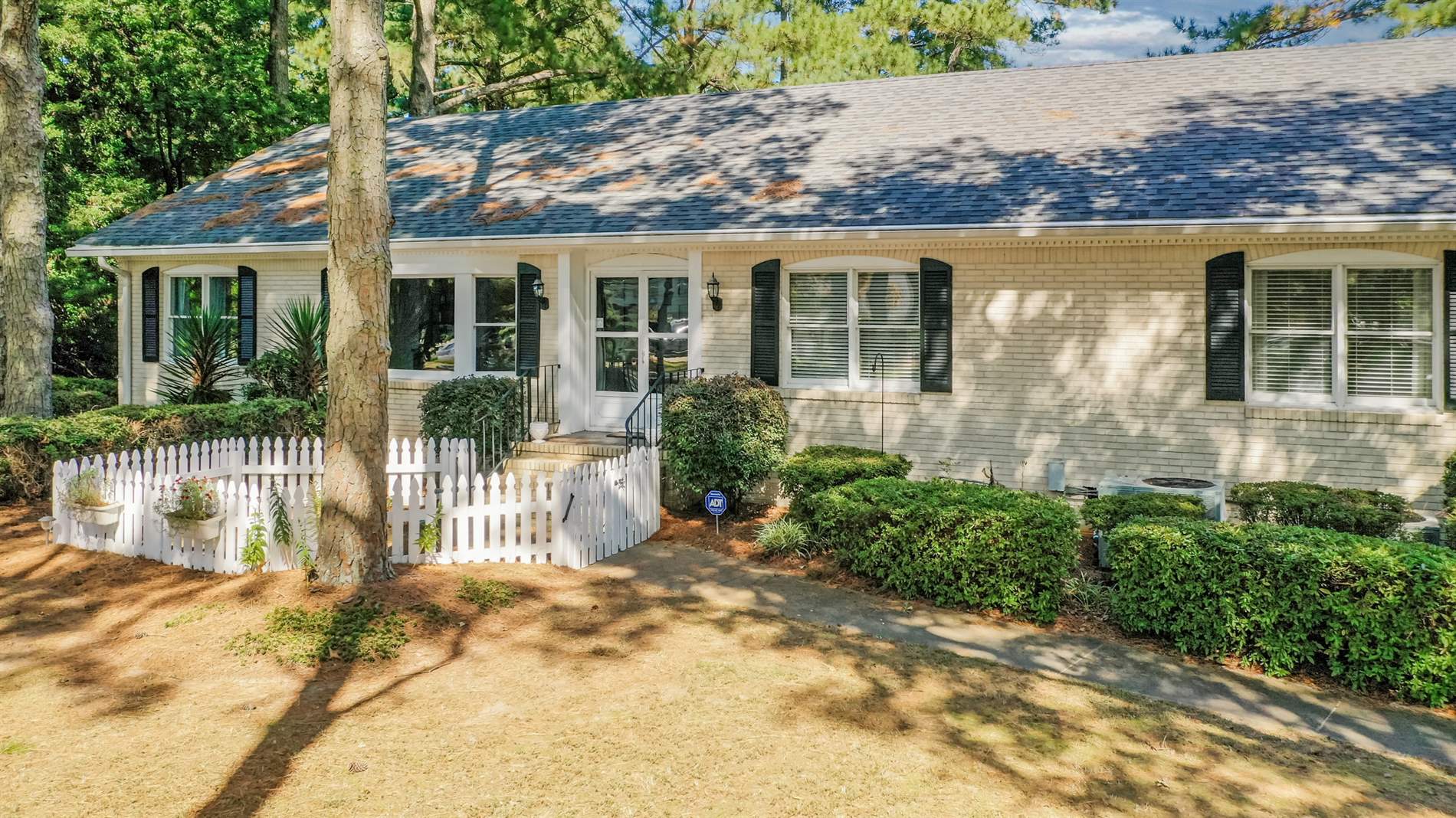 2416 Broad Bay Road, Virginia Beach, VA 23451