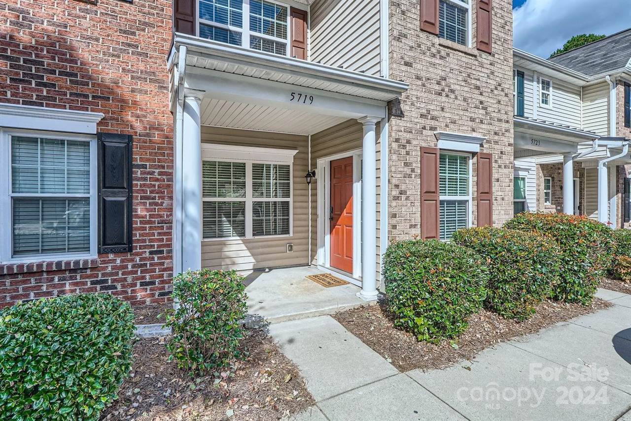 5719 Bent Creek Circle, Charlotte, NC 28227