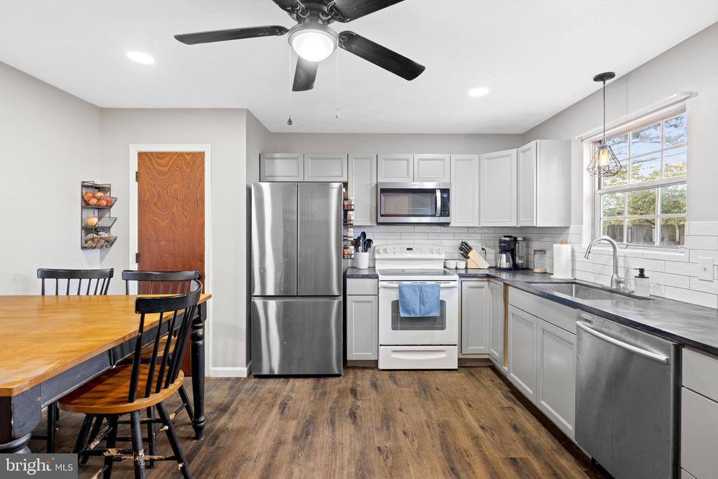 224 Carroll Drive, Stephens City, VA 22655