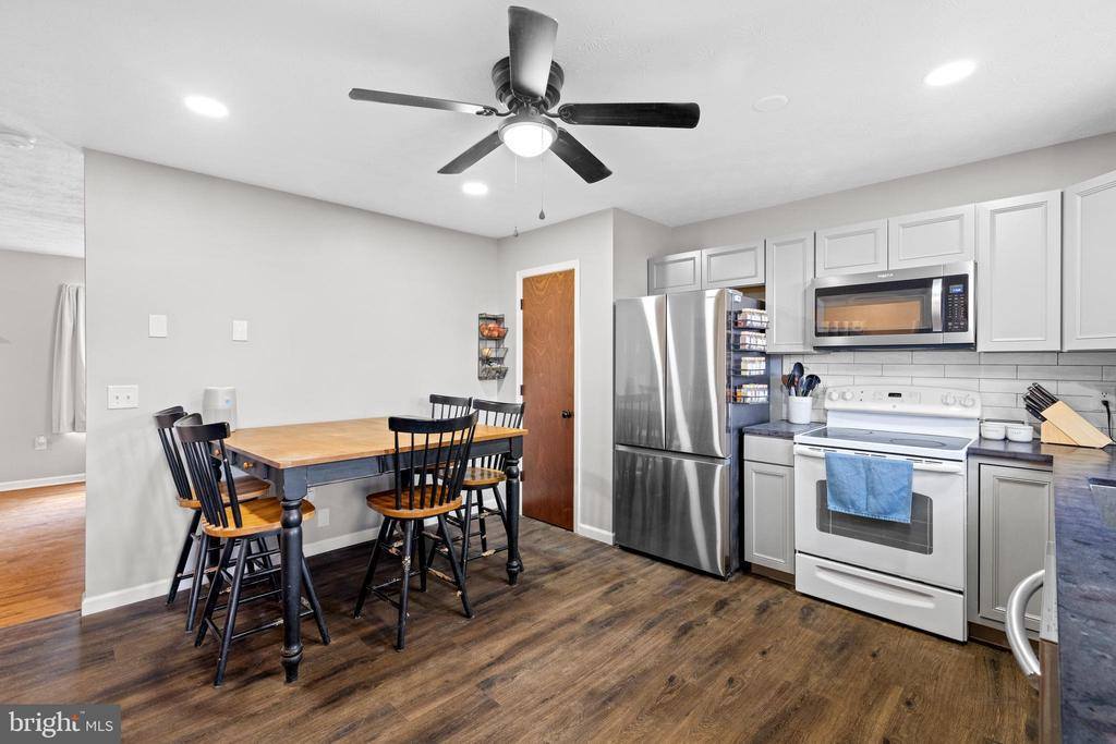 224 Carroll Drive, Stephens City, VA 22655