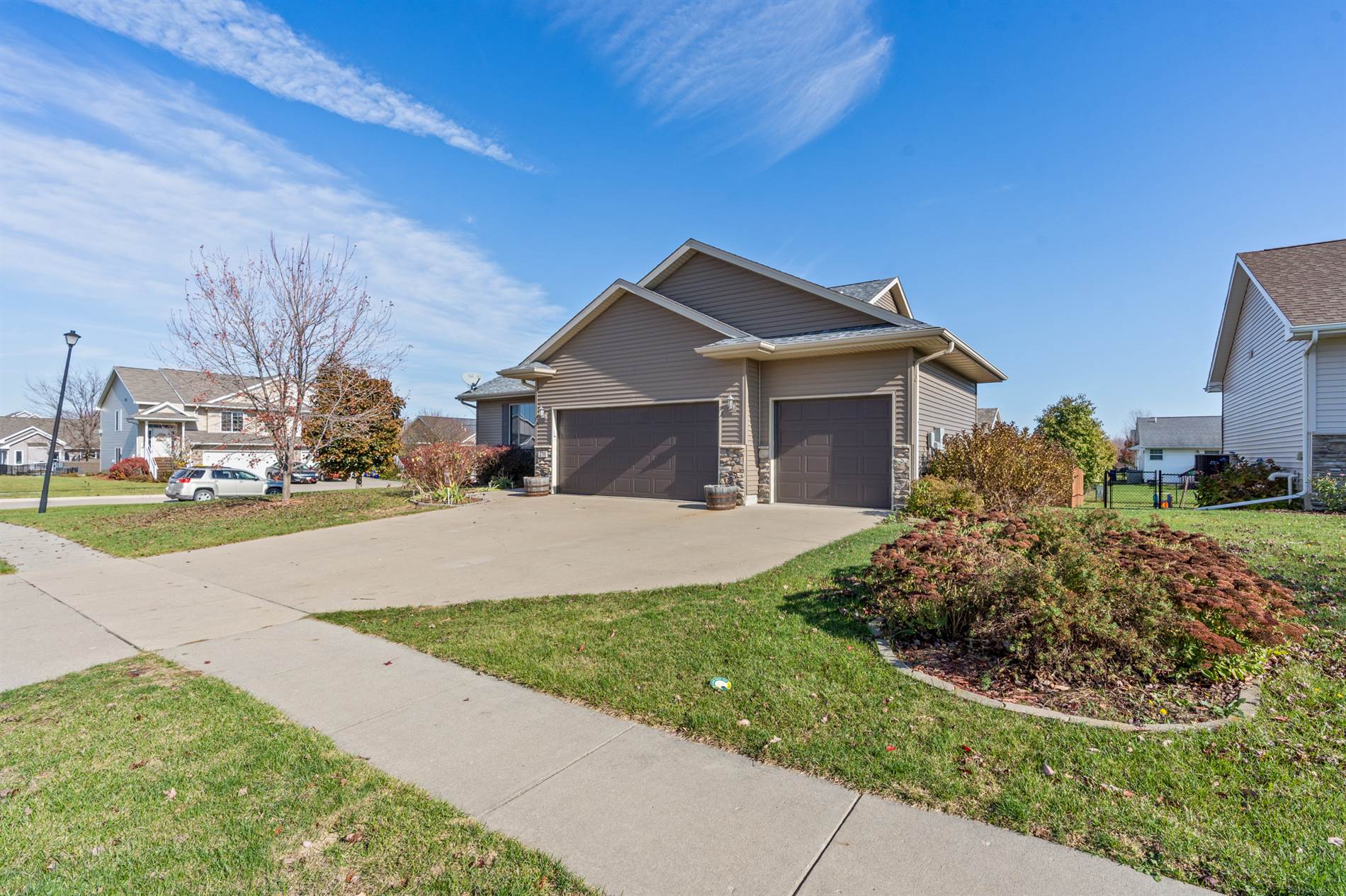 270 N Colton Dr, North Liberty, IA 52317