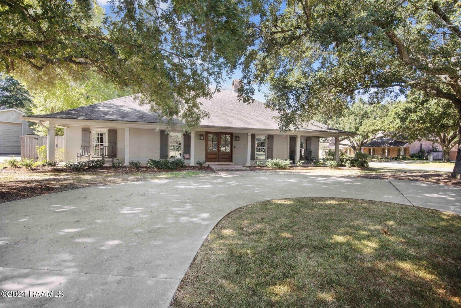 309 Lakeside Drive, Lafayette, LA 70508