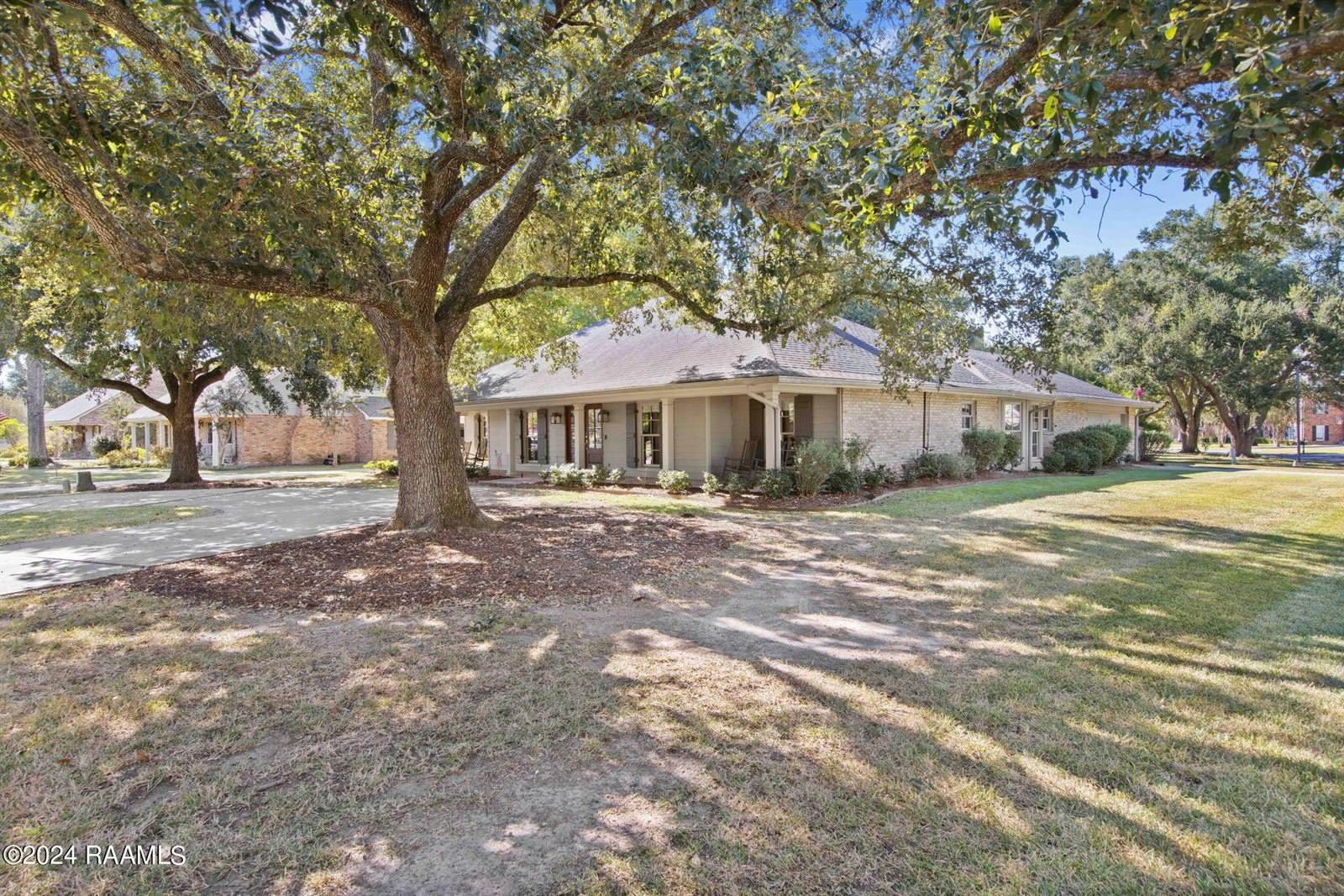 309 Lakeside Drive, Lafayette, LA 70508