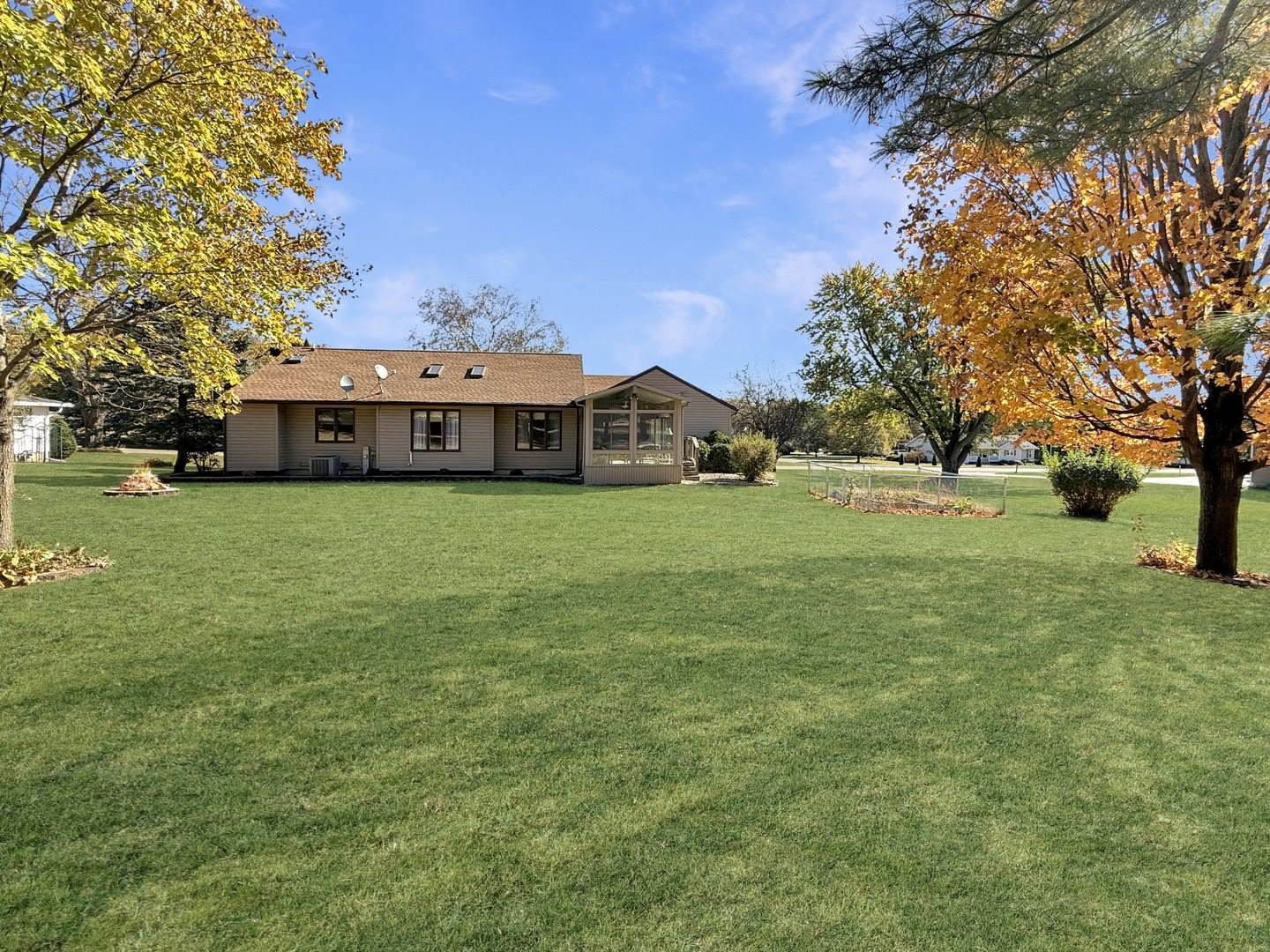 2236 Chelsea Avenue, Freeport, IL 61032