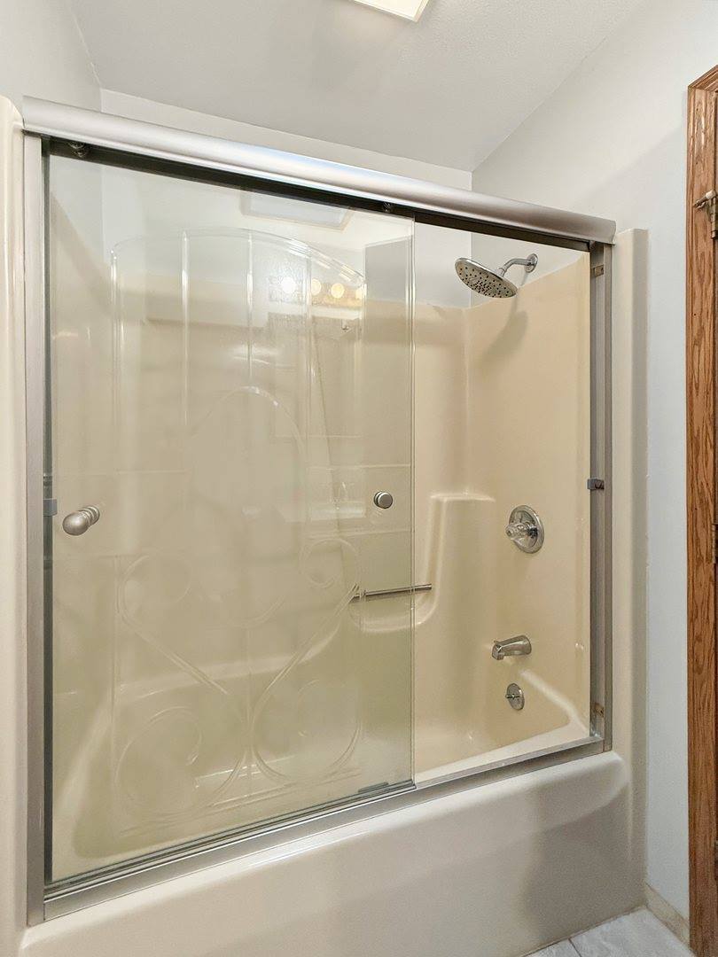 2236 Chelsea Avenue, Freeport, IL 61032