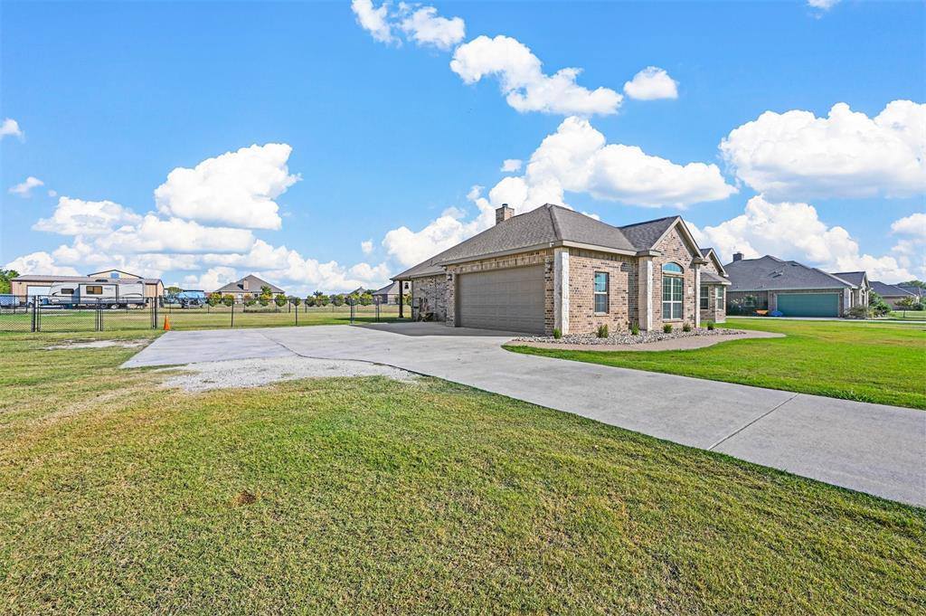 5631 Tim Donald Road, Dish, TX 76247