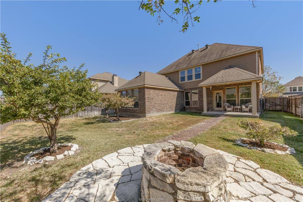 2536 Hailes Lane, College Station, TX 77845