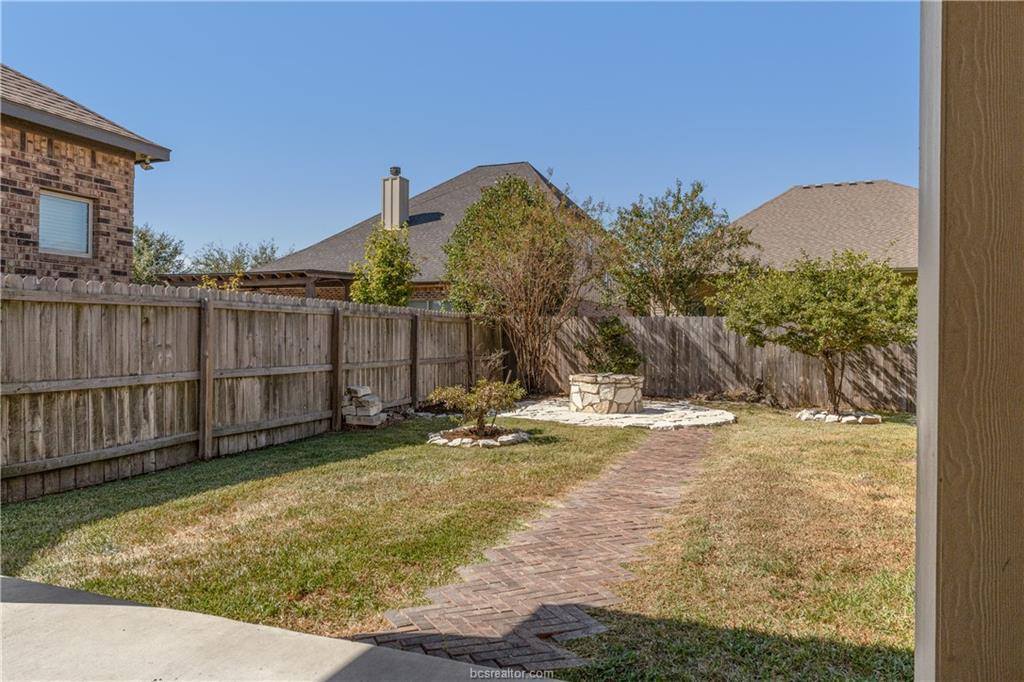 2536 Hailes Lane, College Station, TX 77845