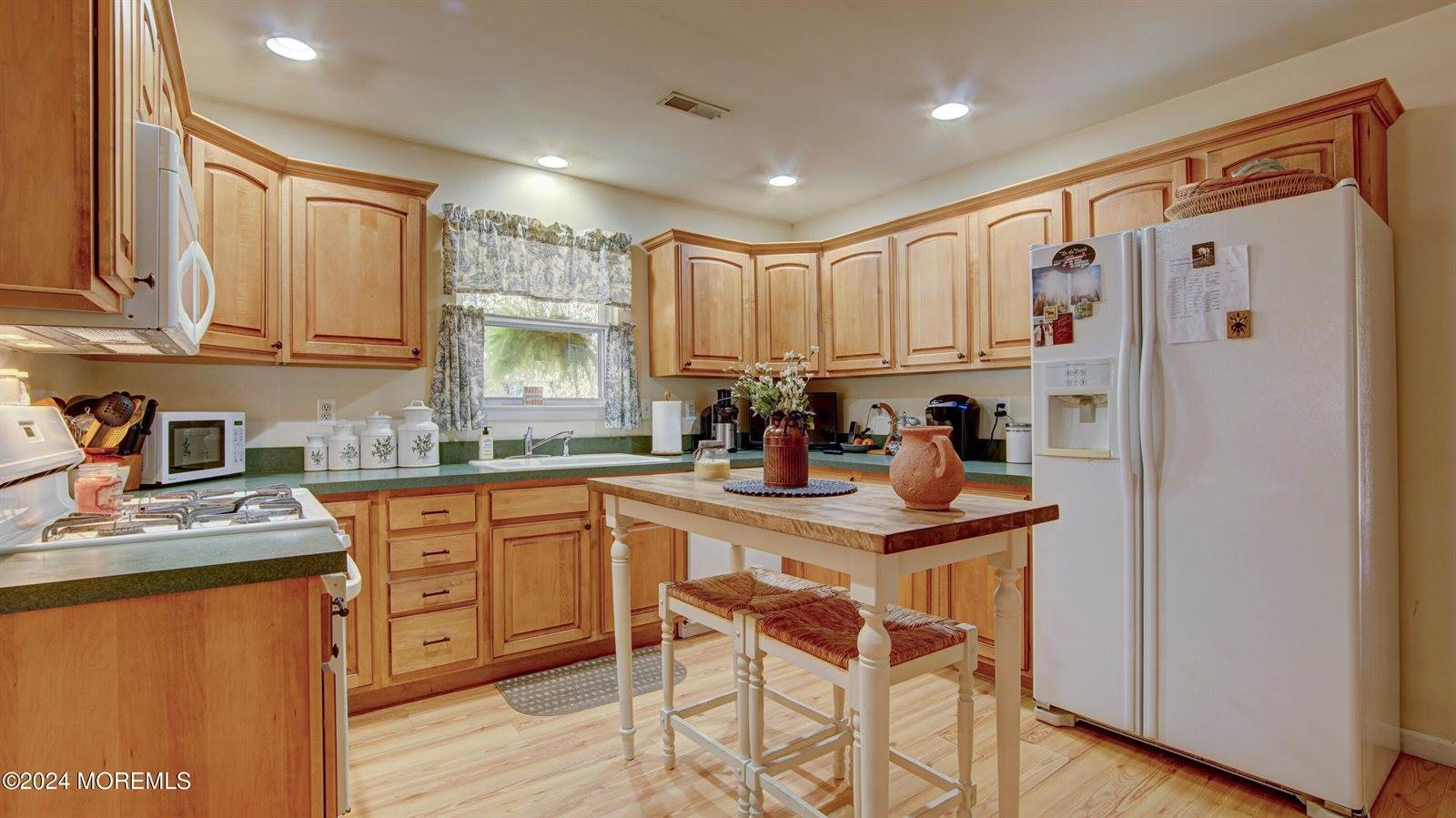 899 Veterans Highway, Jackson, NJ 08527