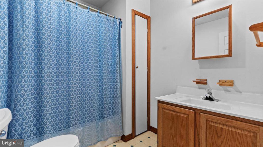 138 Mcgeary Road, Thompsontown, PA 17094