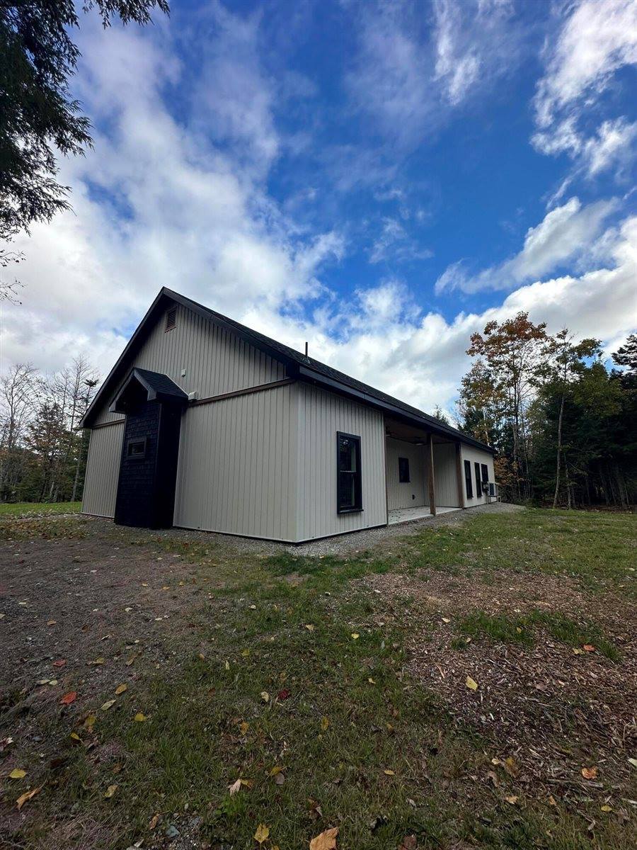 7 Village Loop Road, Bucksport, ME 04416