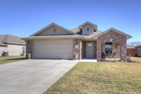 2015 Bogey Lane, Neosho, MO 64850