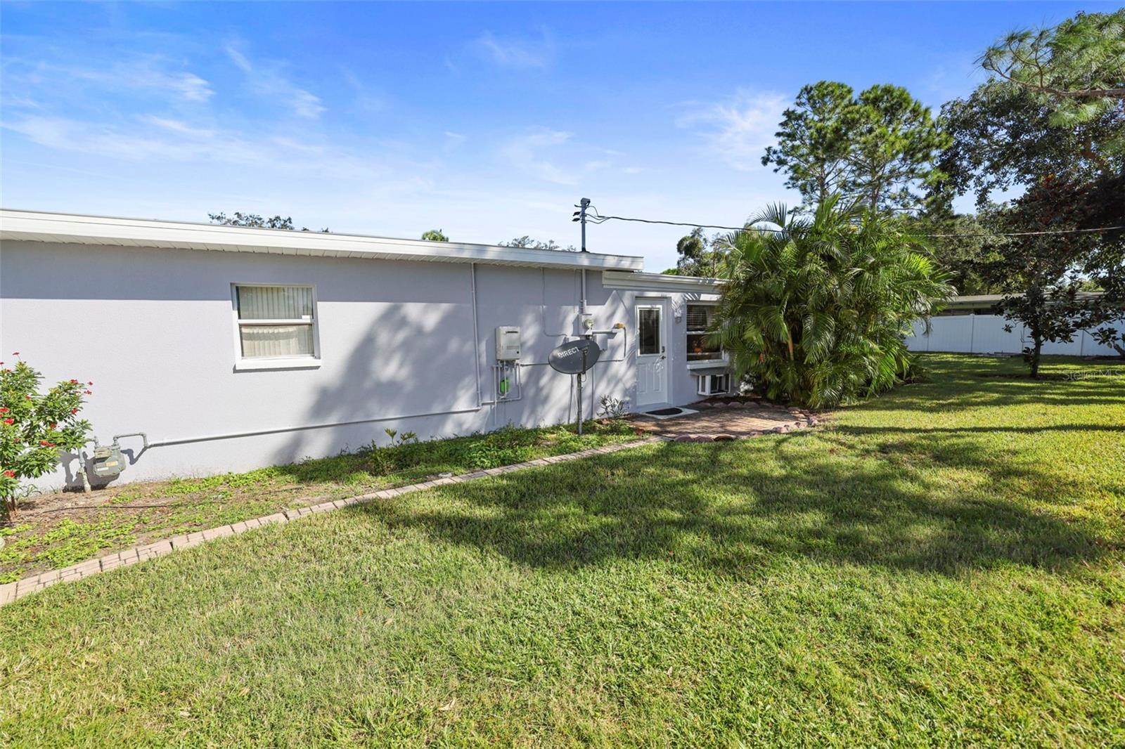 2053 Harvard Avenue, Dunedin, FL 34698