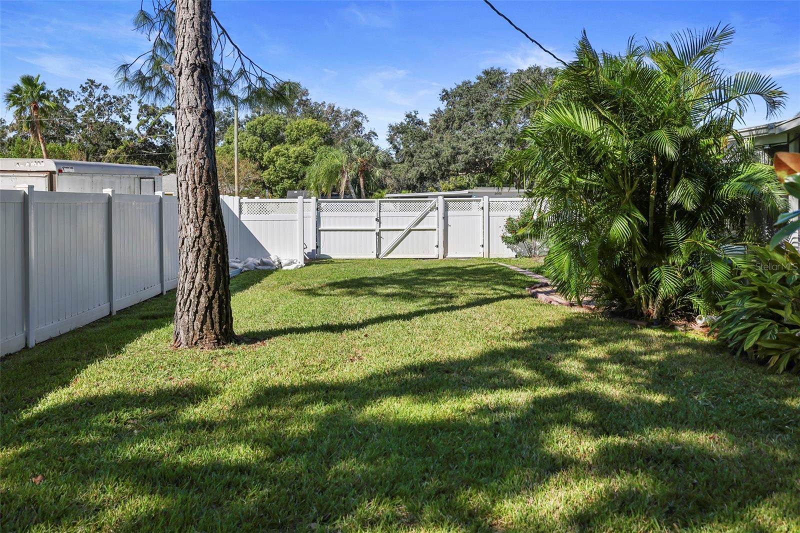 2053 Harvard Avenue, Dunedin, FL 34698