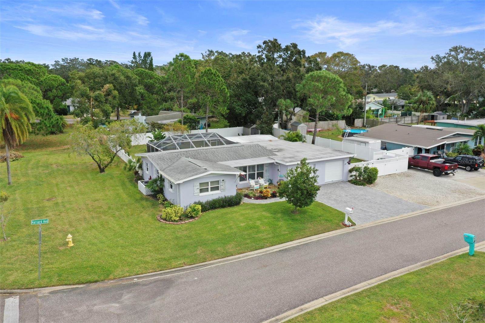 2053 Harvard Avenue, Dunedin, FL 34698