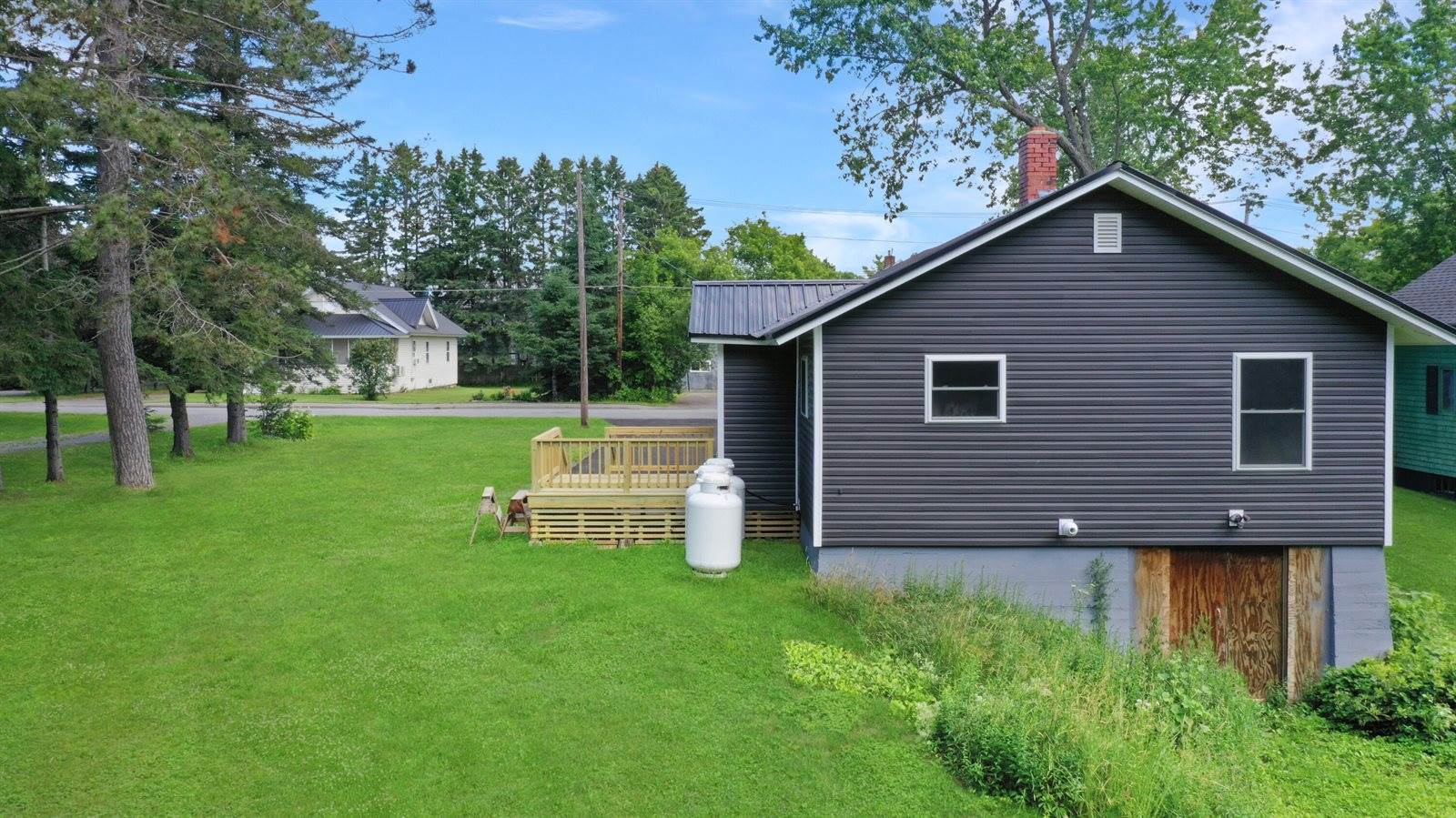 25 Washington Street, Caribou, ME 04736