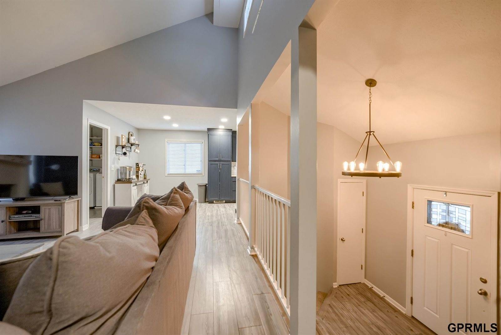 8505 South 143rd Street, Omaha, NE 68138