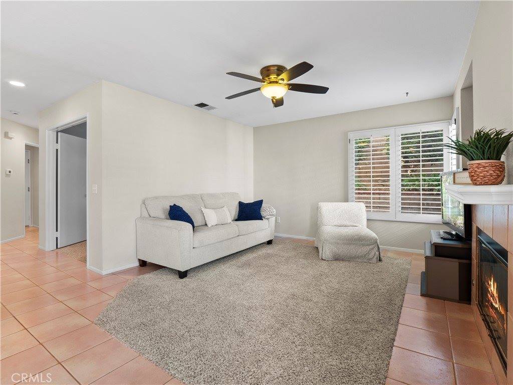 28017 Cascade Road, Castaic, CA 91384