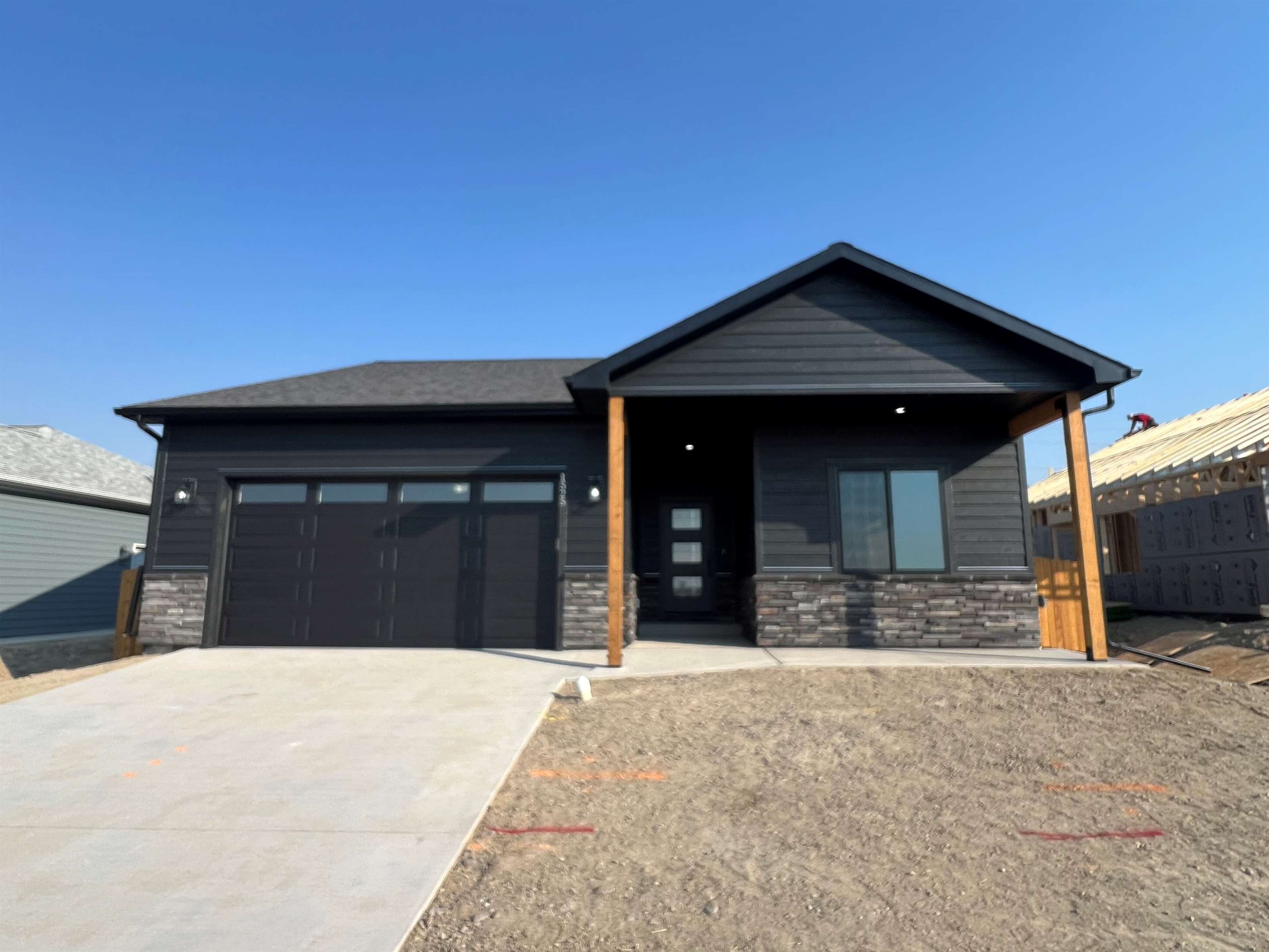 1525 Magpie Gulch Street, Montrose, CO 81401