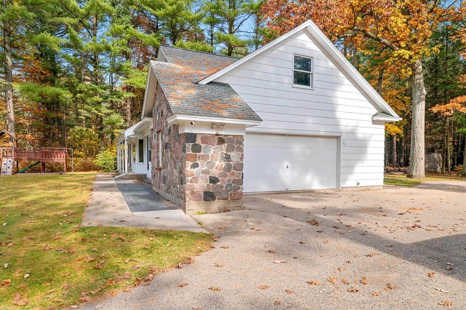 W2862 County Rd B, Marinette, WI 54143