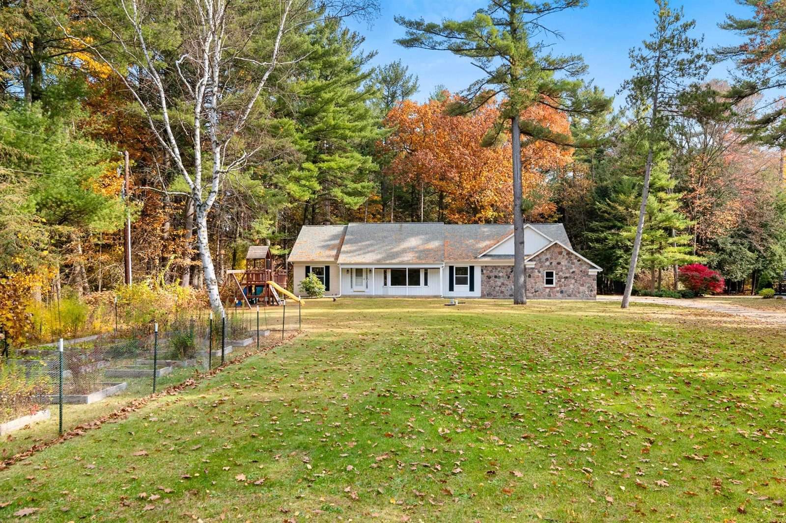 W2862 County Rd B, Marinette, WI 54143