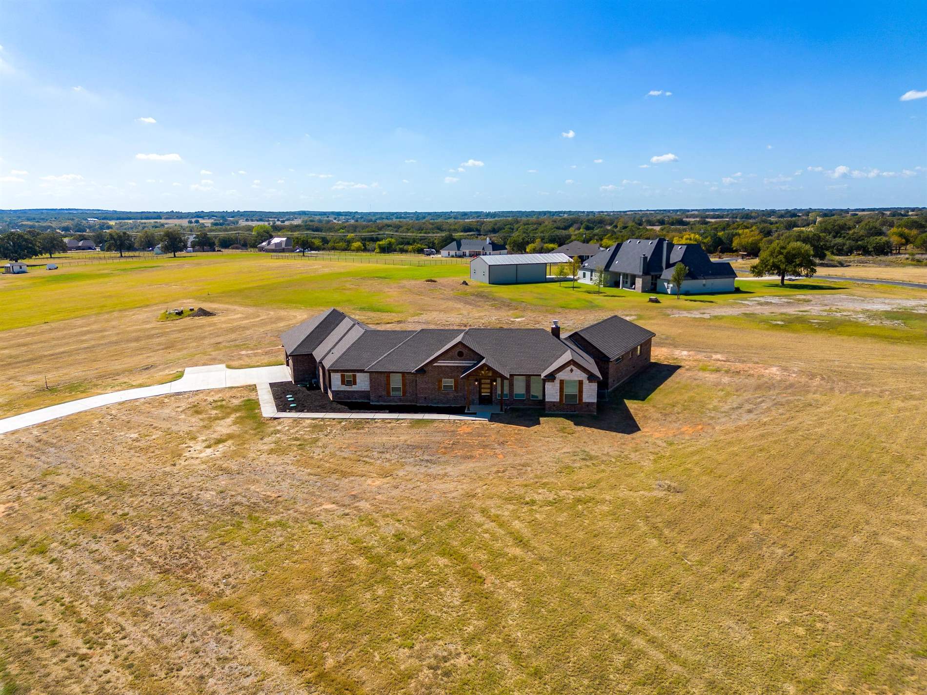 2000 Monarch Court, Poolville, TX 76487