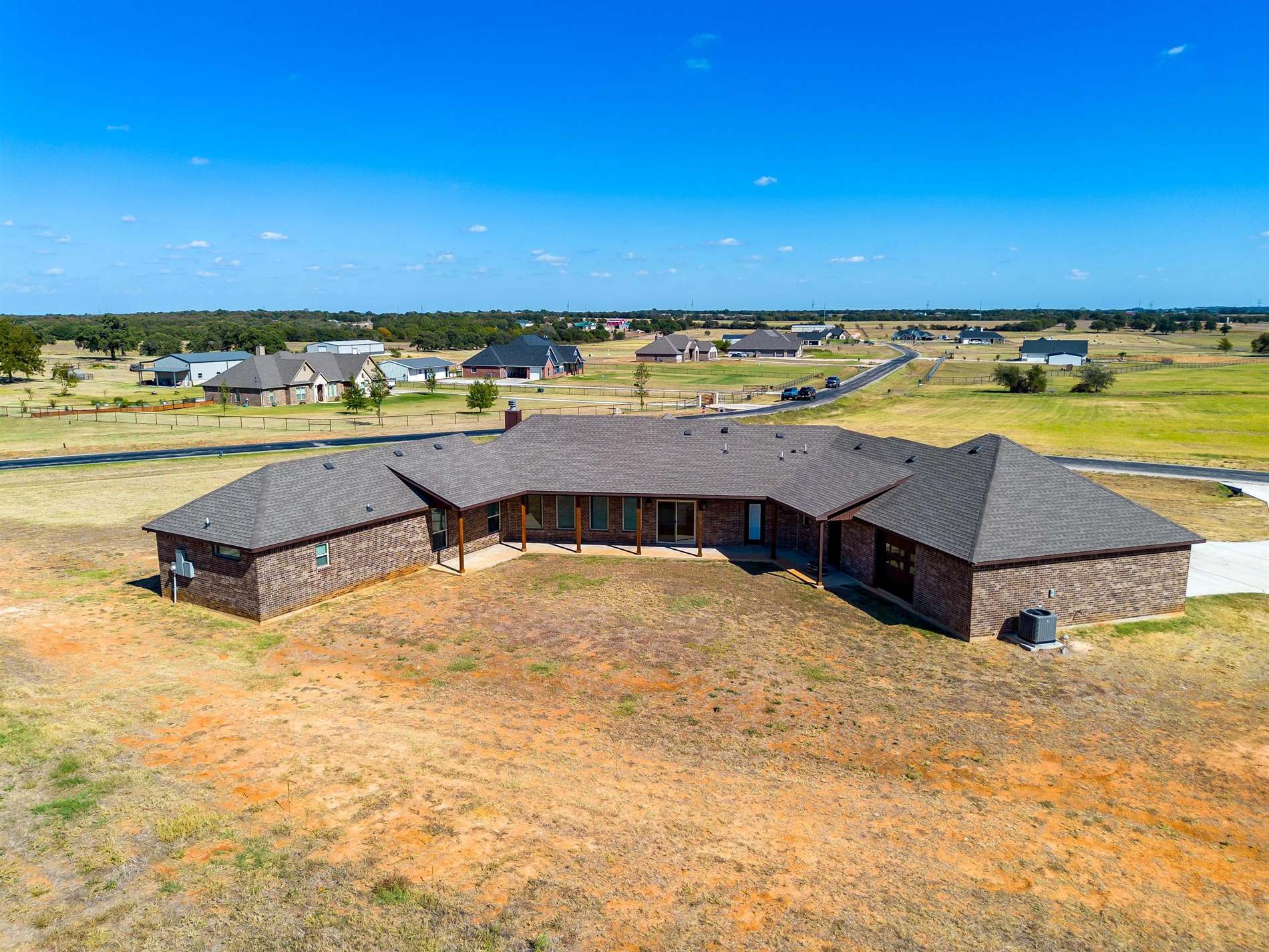 2000 Monarch Court, Poolville, TX 76487