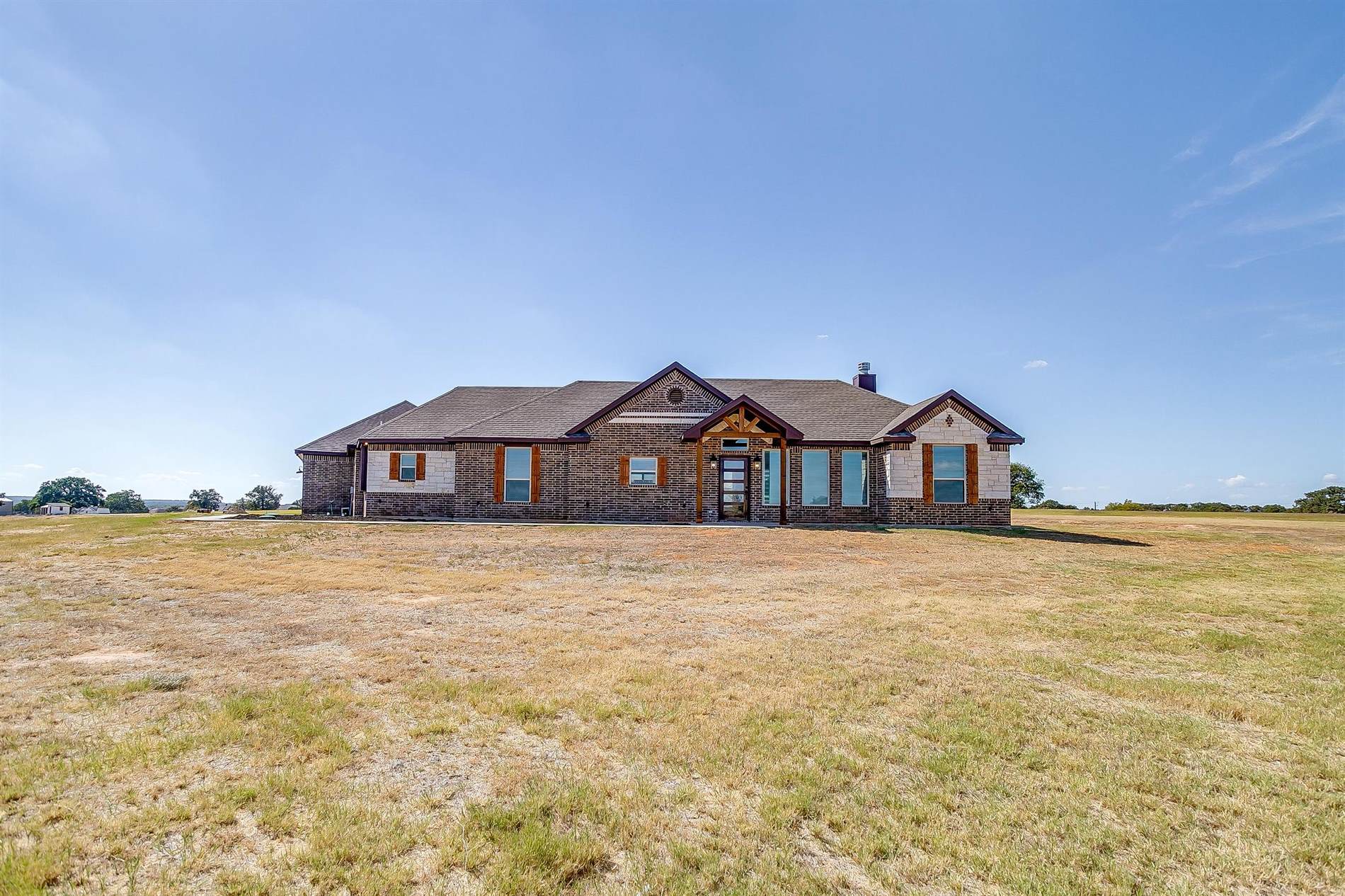 2000 Monarch Court, Poolville, TX 76487