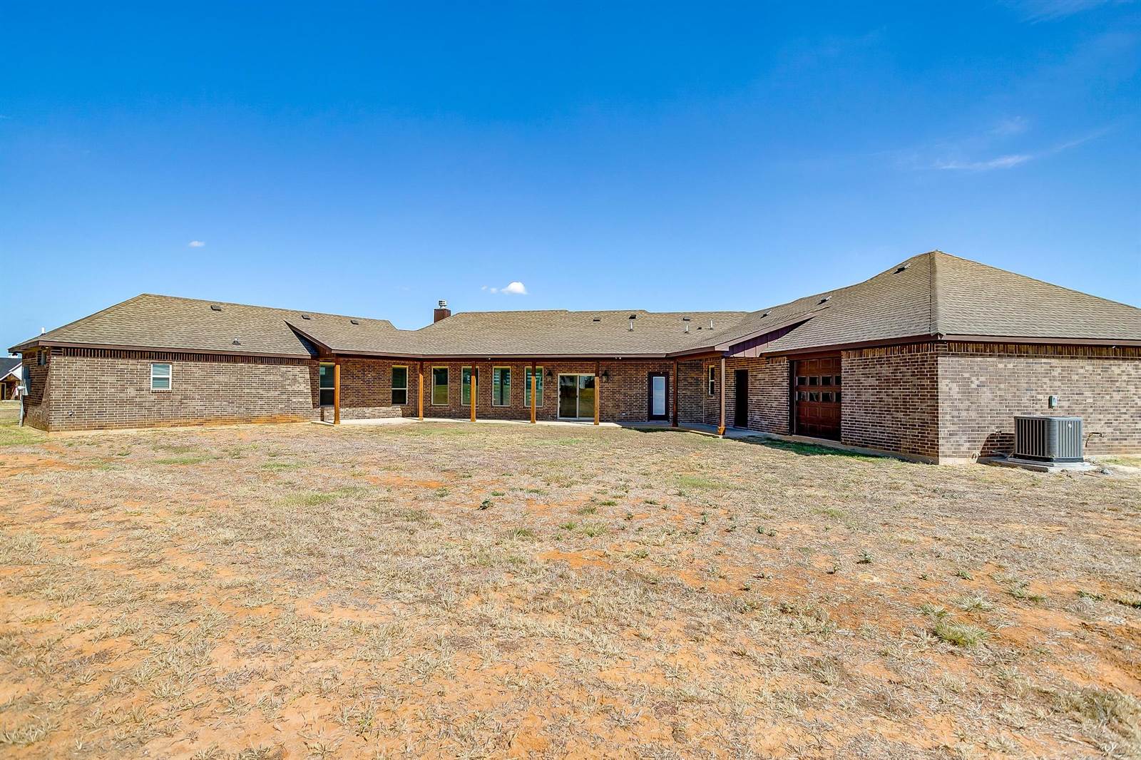 2000 Monarch Court, Poolville, TX 76487