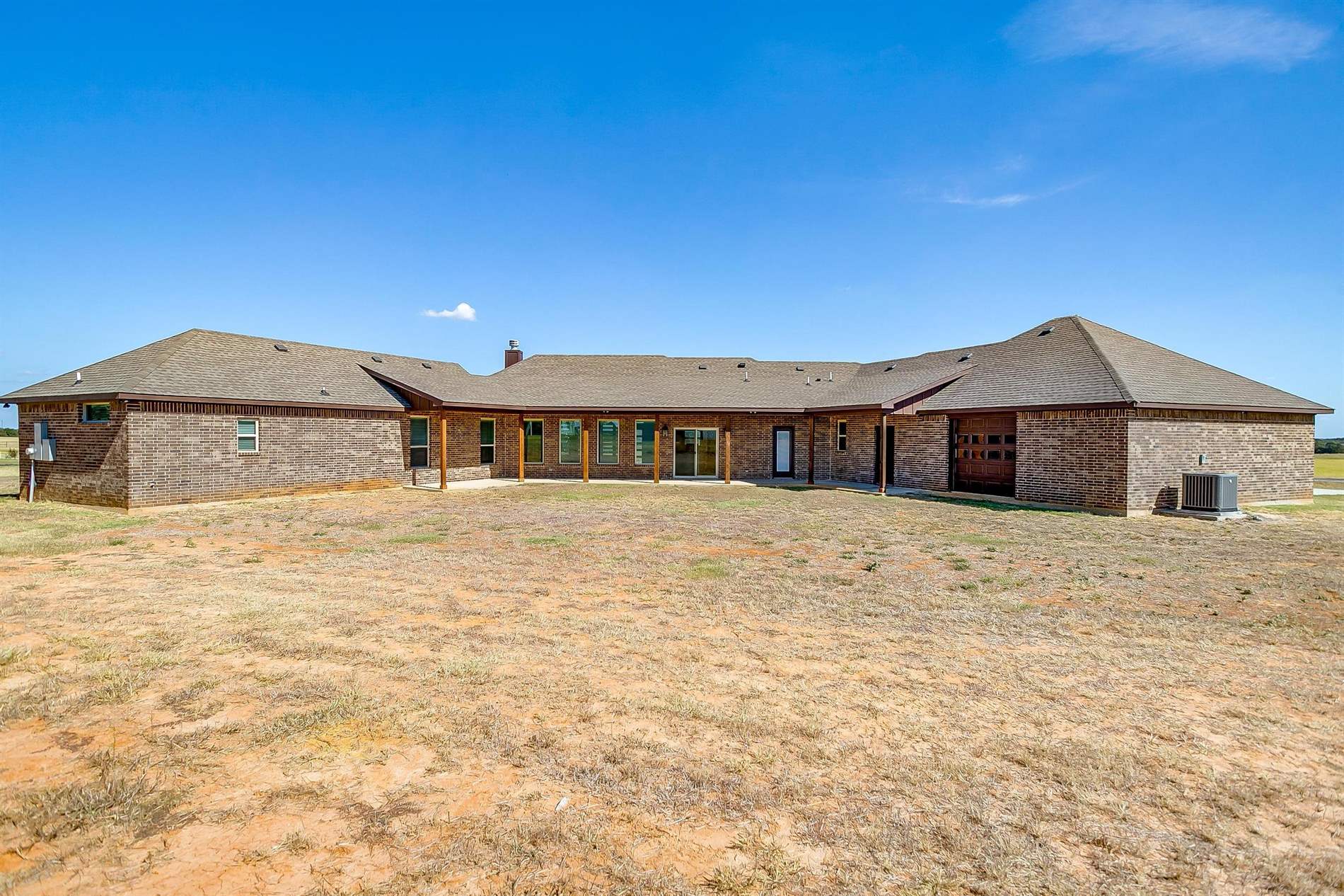 2000 Monarch Court, Poolville, TX 76487