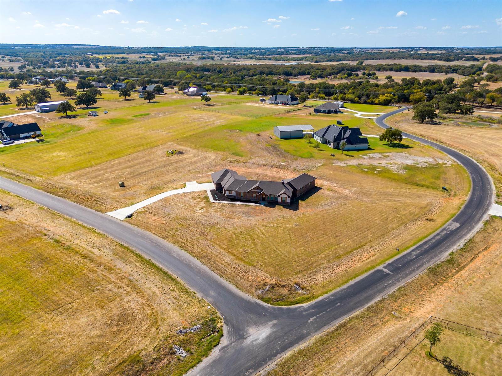 2000 Monarch Court, Poolville, TX 76487