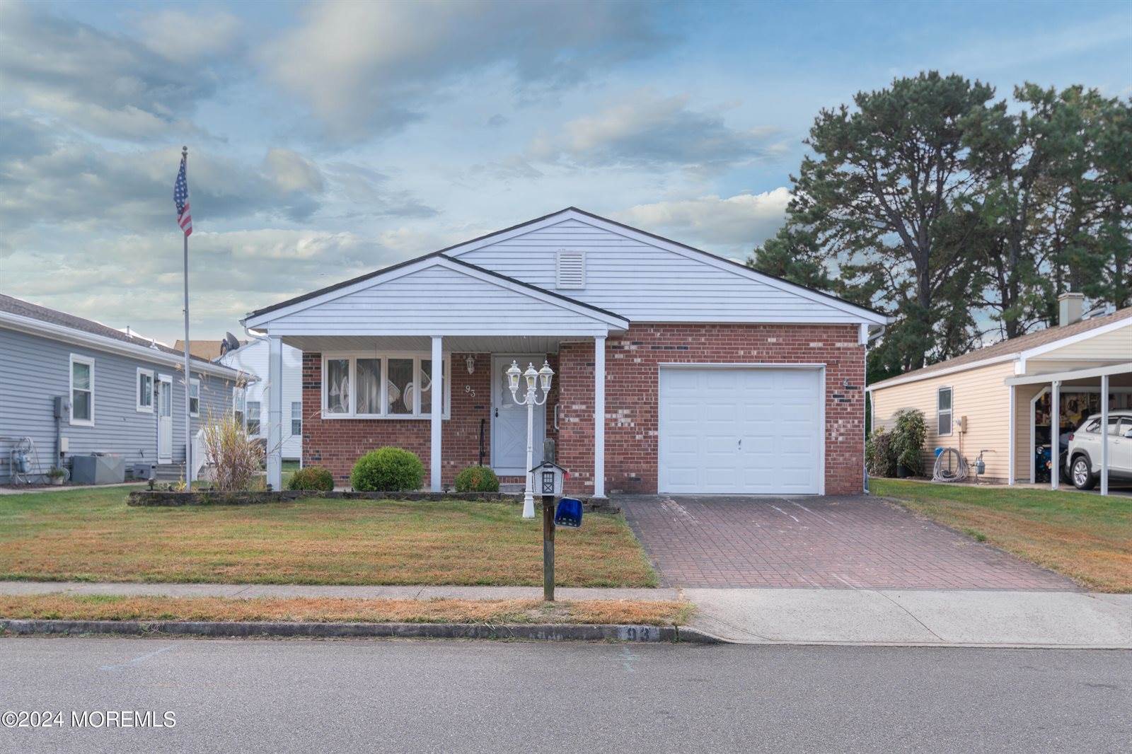 93 Paradise Boulevard, Toms River, NJ 08757